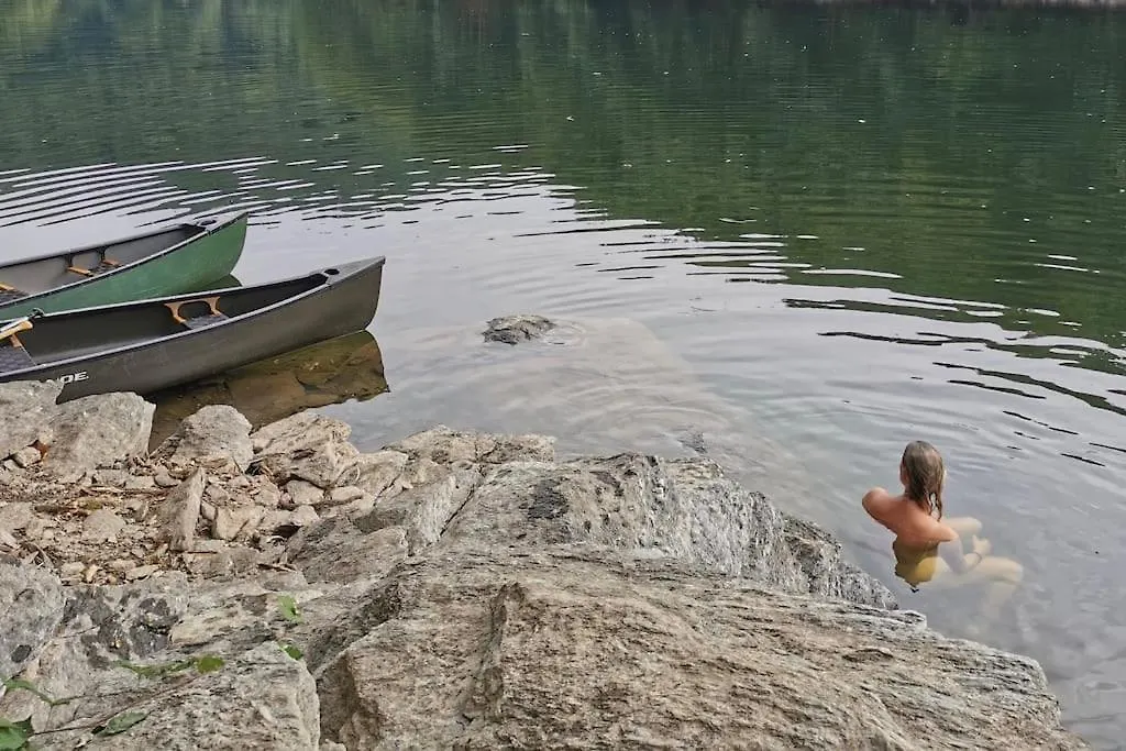 Lake House I // Alauzet Ecolodge + Nature Spa Castelnau-de-Mandailles Holiday home